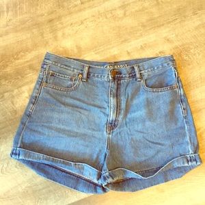 American Eagle Mom Jean Shorts Size 14